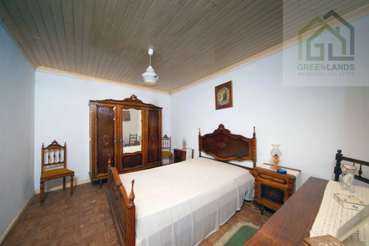 Moradia T4 para Venda em Gois Foto 22