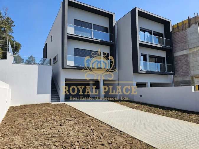 Moradia T3 para Venda em Lobão, Gião, Louredo e Guisande Foto 1