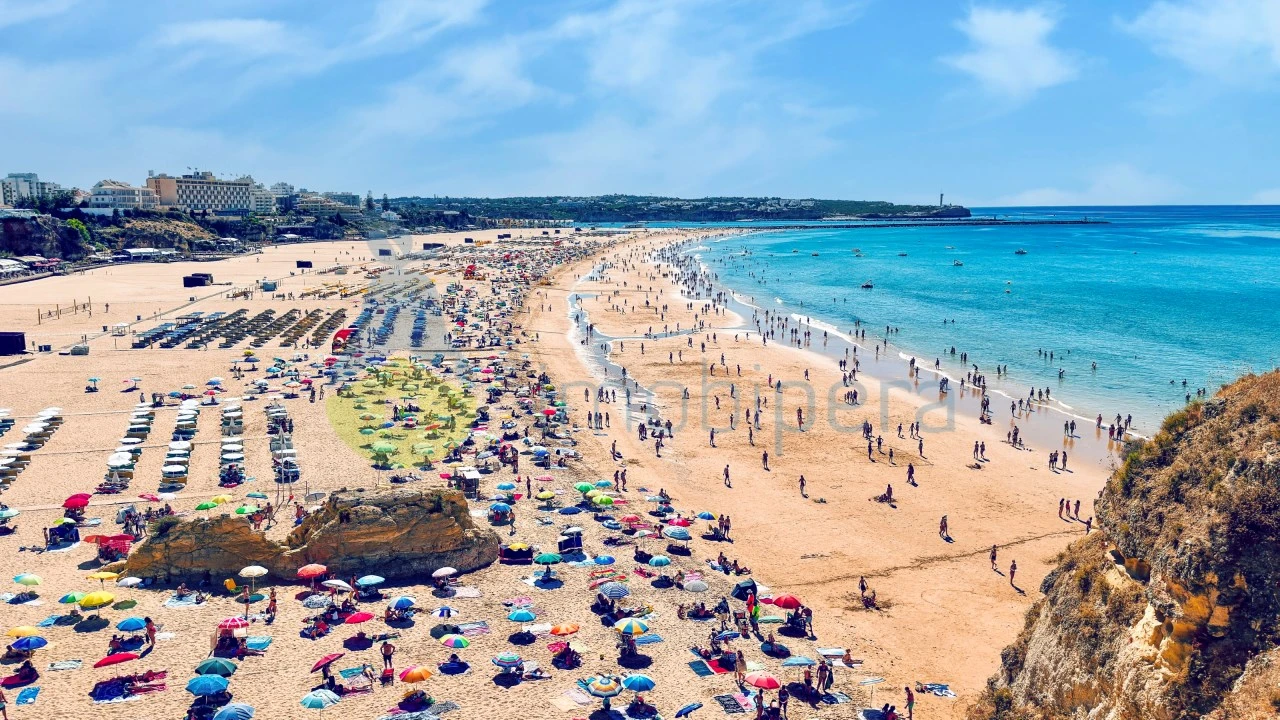 Apartamento T2 para Arrendamento em Portimão Foto 4