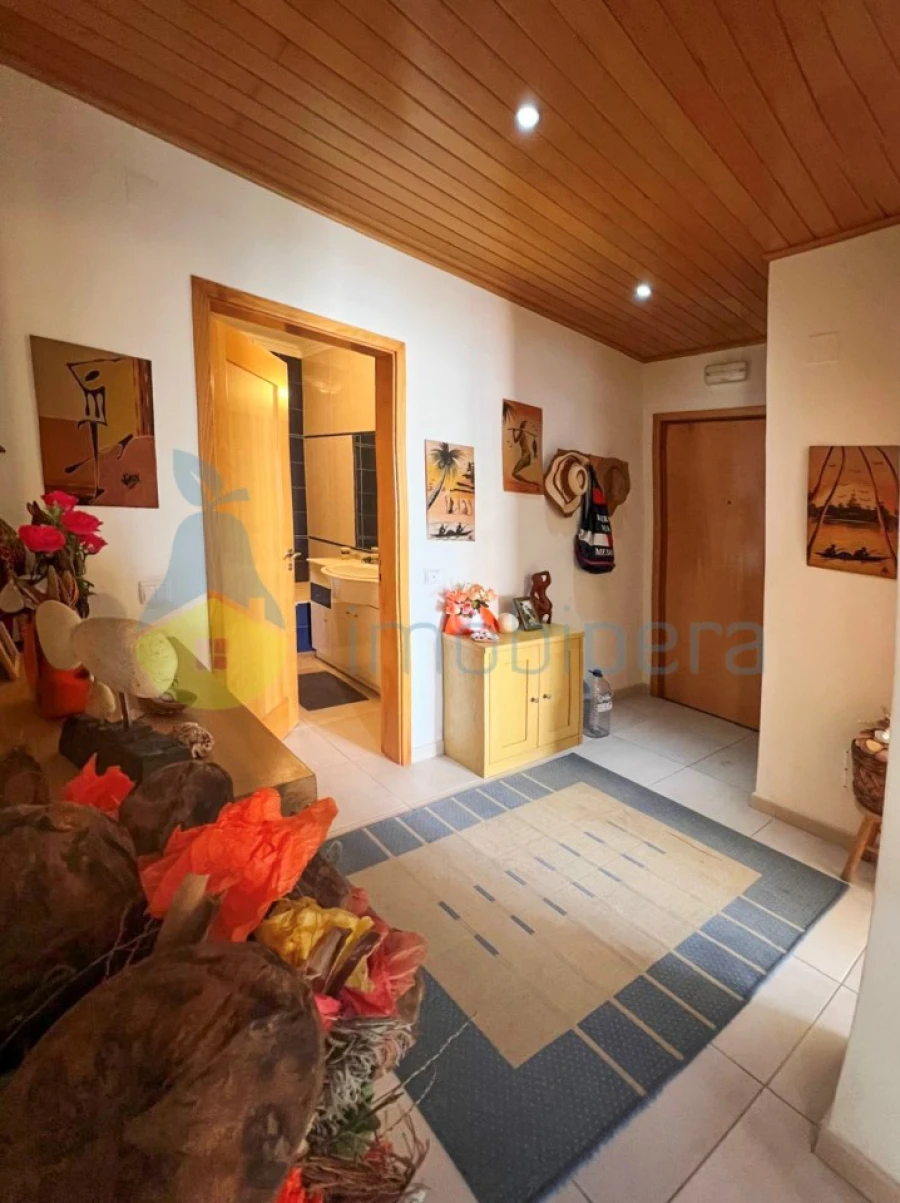 Apartamento T2 para Arrendamento em Portimão Foto 5