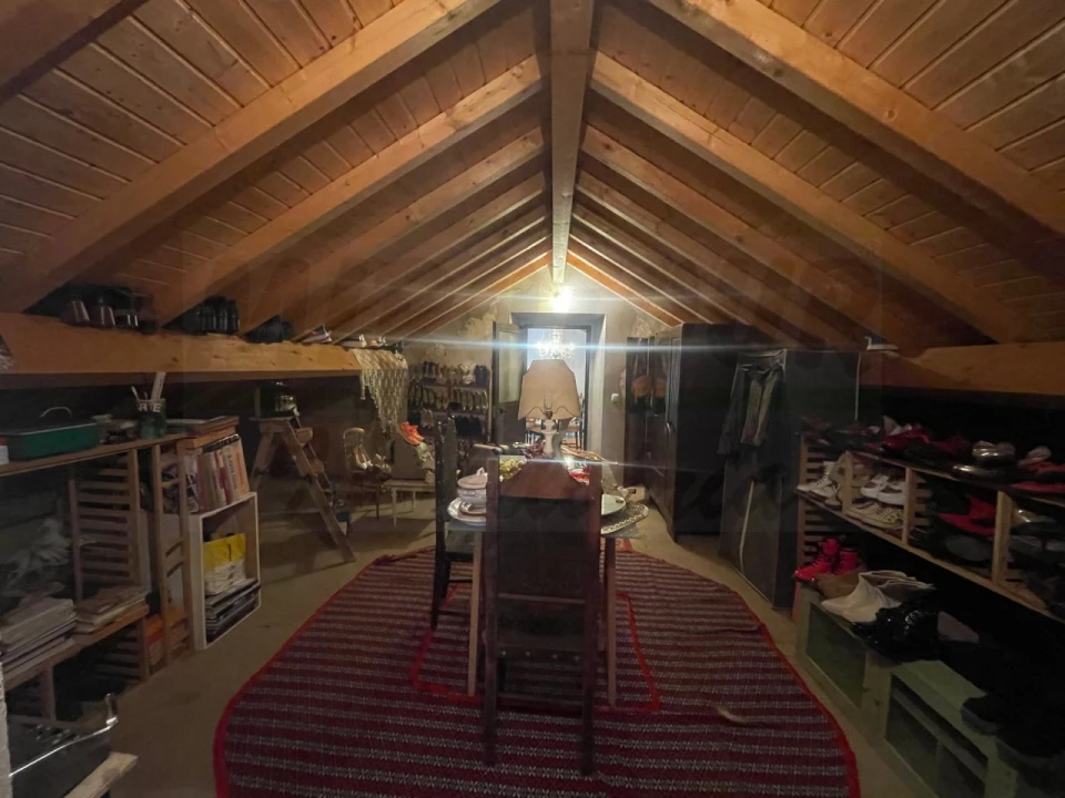 Moradia T4 para Venda em Abela Foto 26