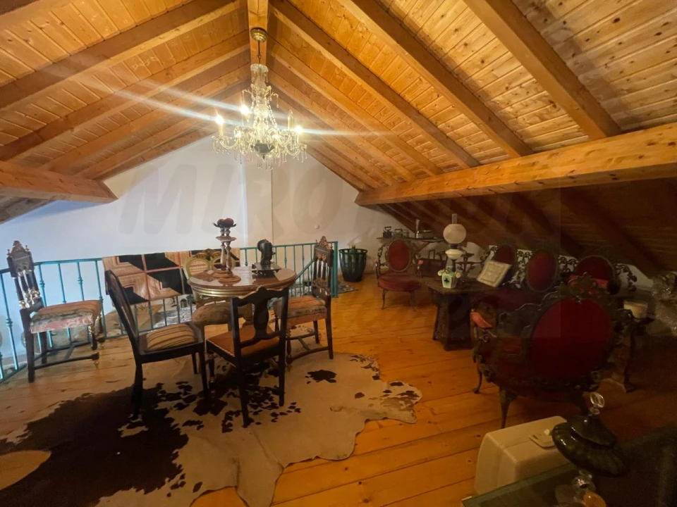 Moradia T4 para Venda em Abela Foto 31