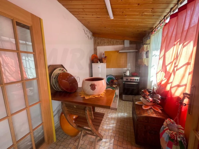 Moradia T4 para Venda em Abela Foto 41