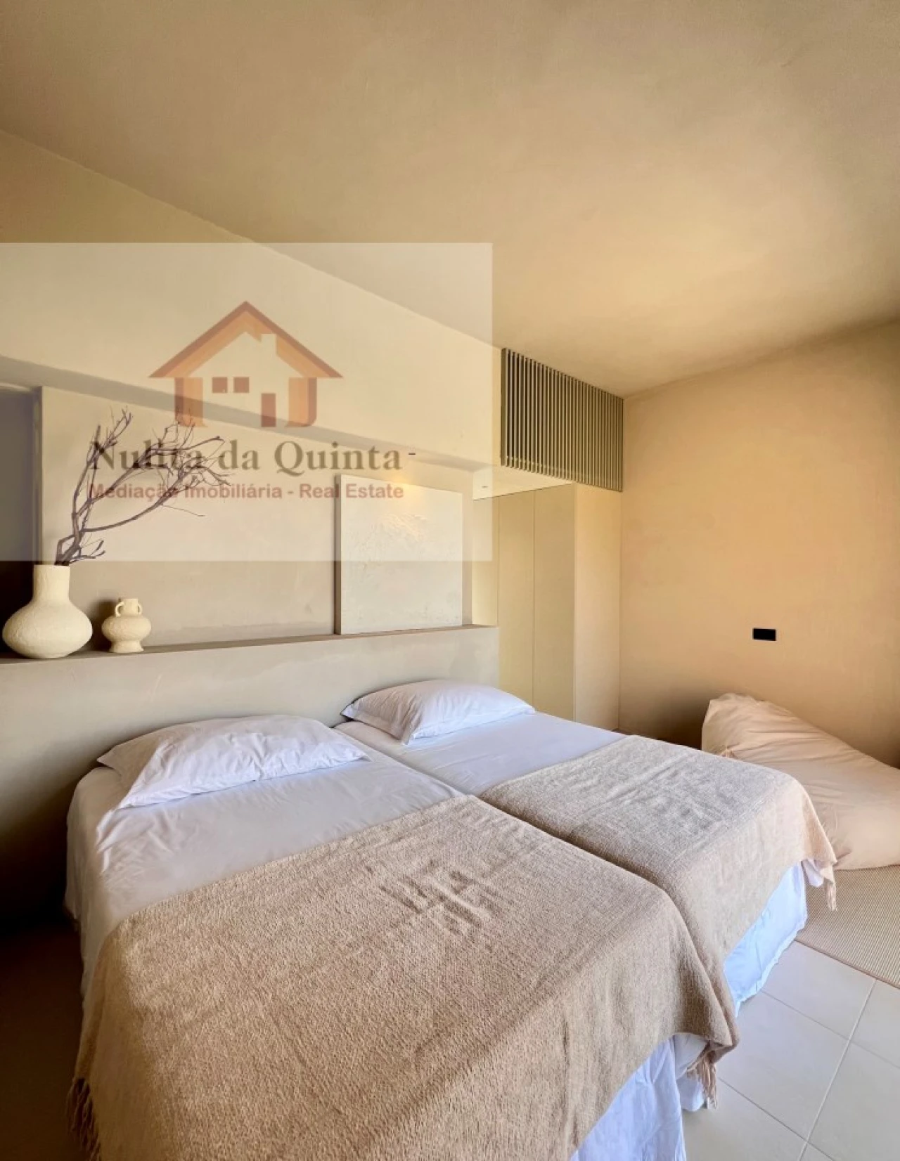 Moradia T4 para Venda em Guia Foto 33