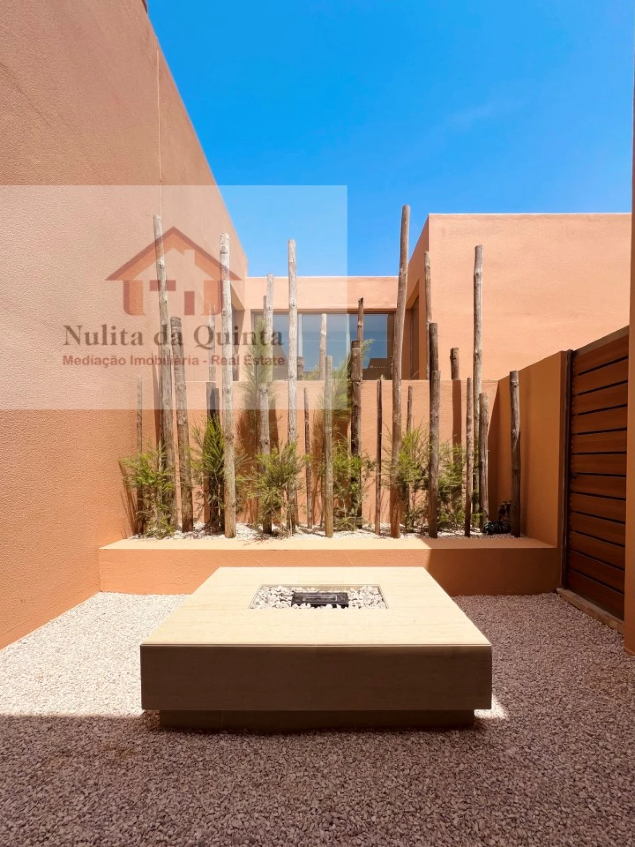 Moradia T4 para Venda em Guia Foto 3