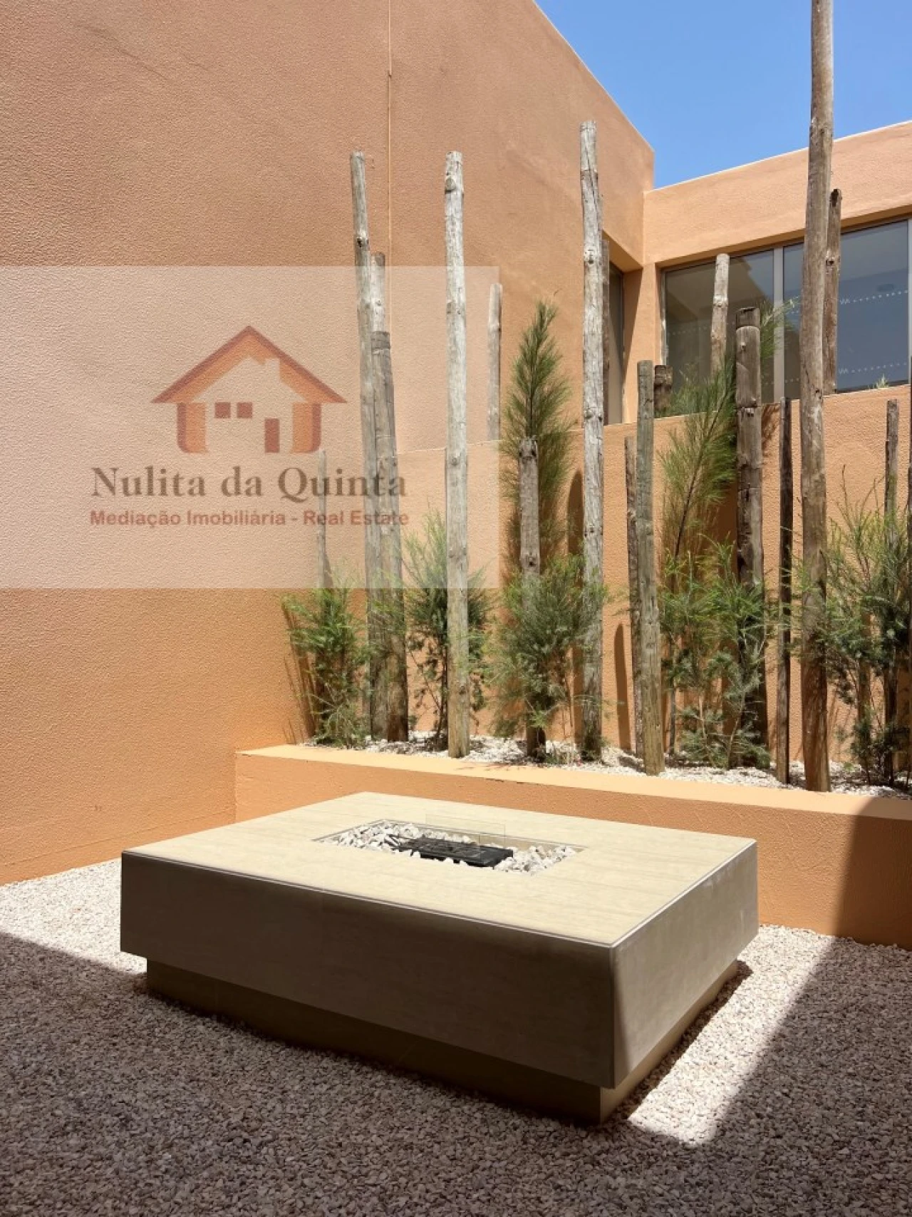 Moradia T4 para Venda em Guia Foto 2