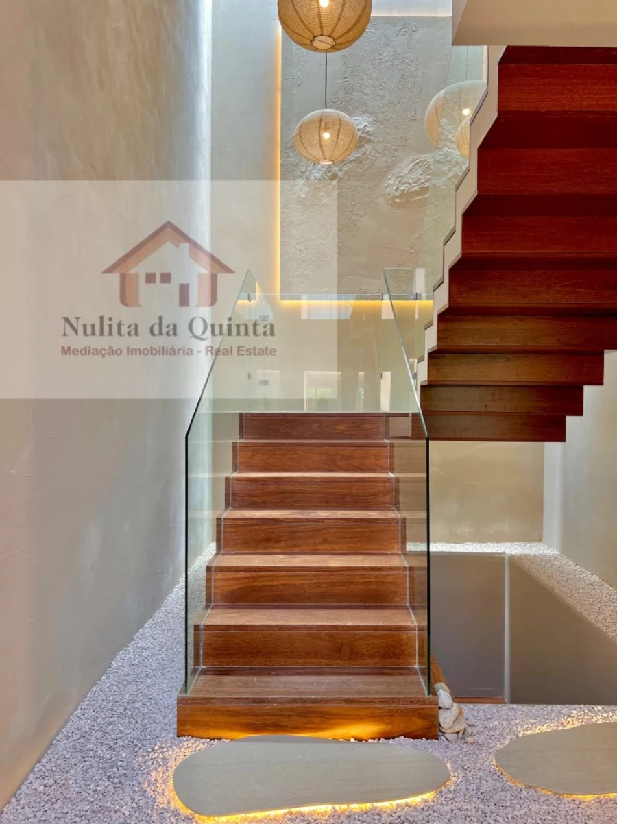 Moradia T4 para Venda em Guia Foto 24