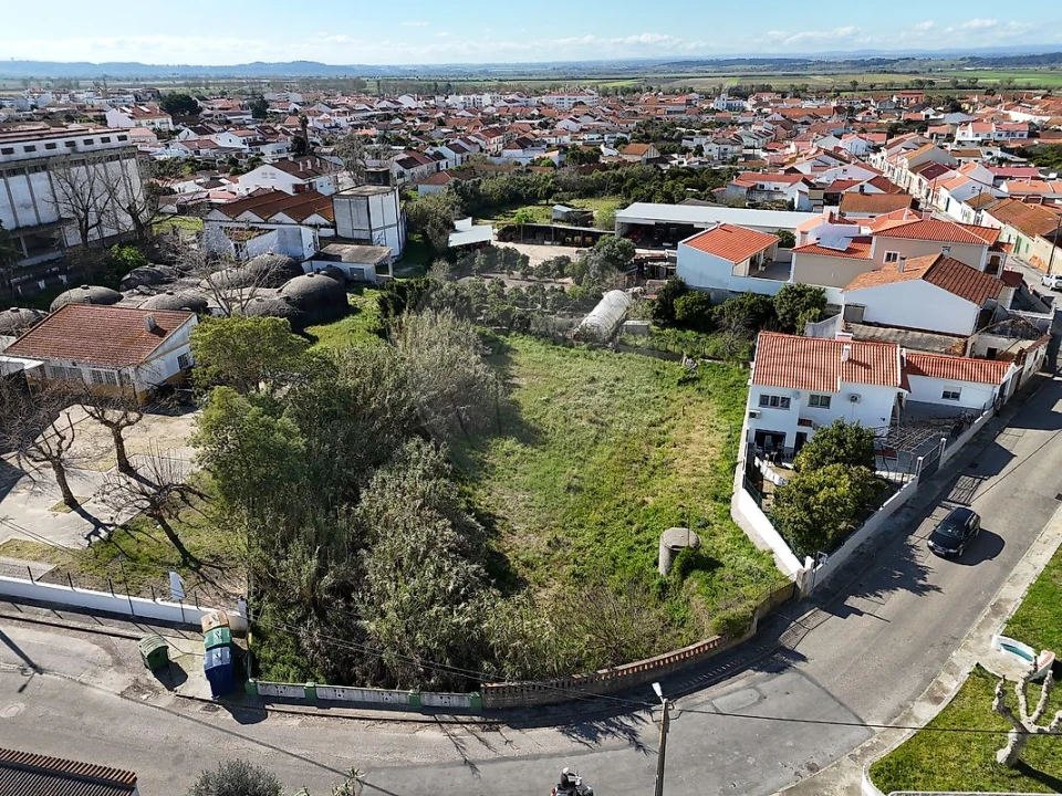 Moradia T1 para Venda em Alpiarça Foto 4