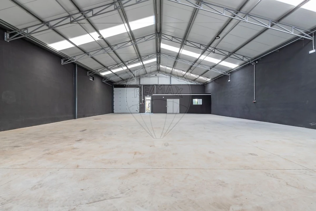 Armazém para Arrendamento em Cadaval e Pêro Moniz Foto 3