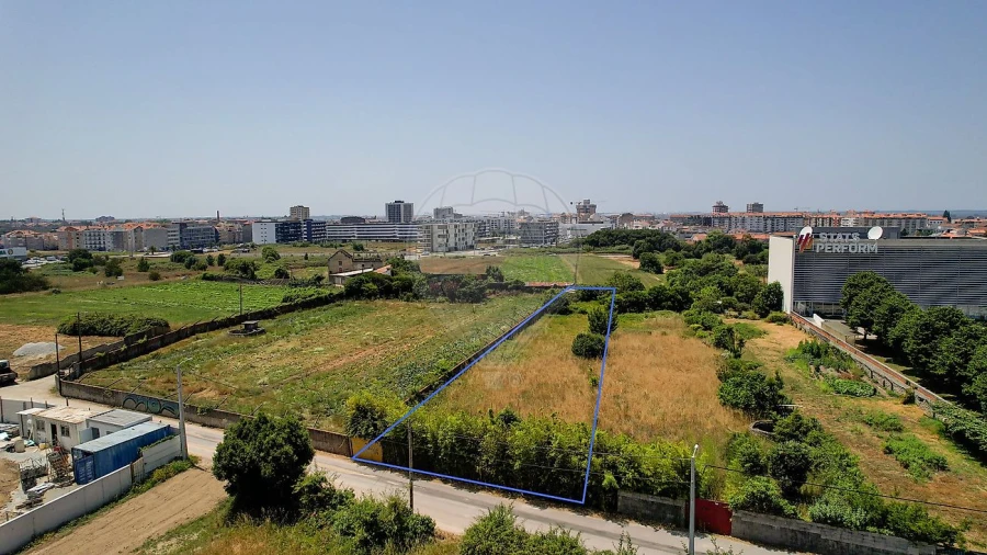 Terreno para Venda em Esgueira Foto 2