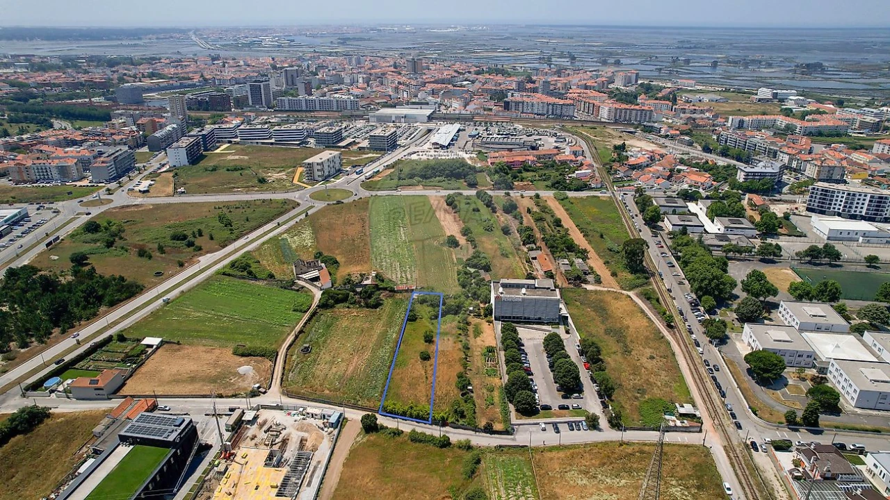 Terreno para Venda em Esgueira Foto 5