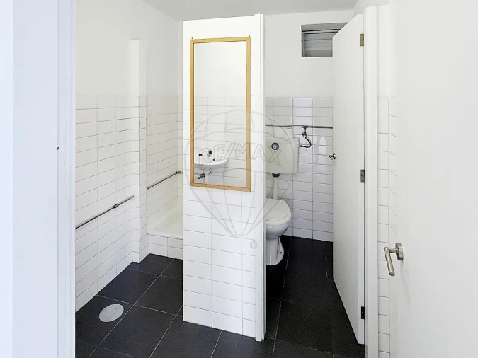 Armazém para Arrendamento em Fânzeres e São Pedro da Cova Foto 8