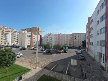 Apartamento T3 para Venda em Carregado e Cadafais