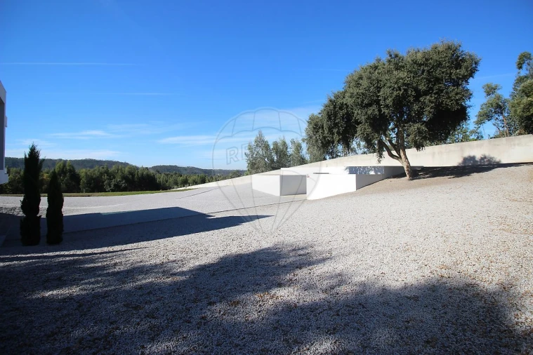 Moradia T4 para Venda em Aguiar de Sousa Foto 11