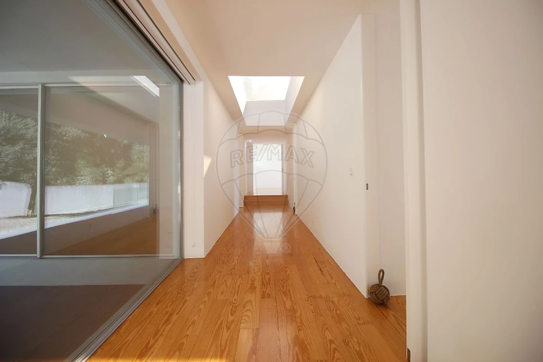 Moradia T4 para Venda em Aguiar de Sousa Foto 13