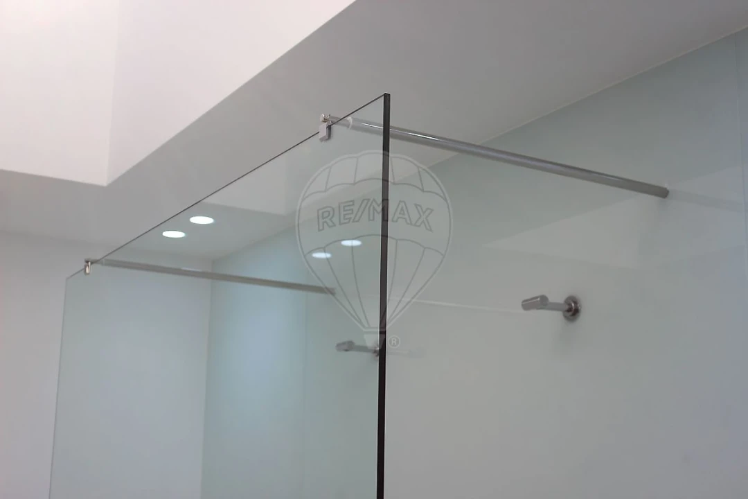 Moradia T4 para Venda em Aguiar de Sousa Foto 46