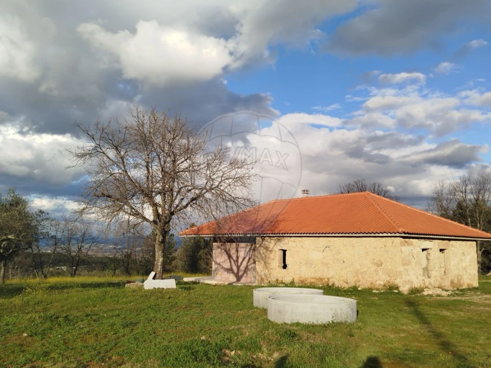 Moradia T4 para Venda em Teixoso e Sarzedo Foto 10