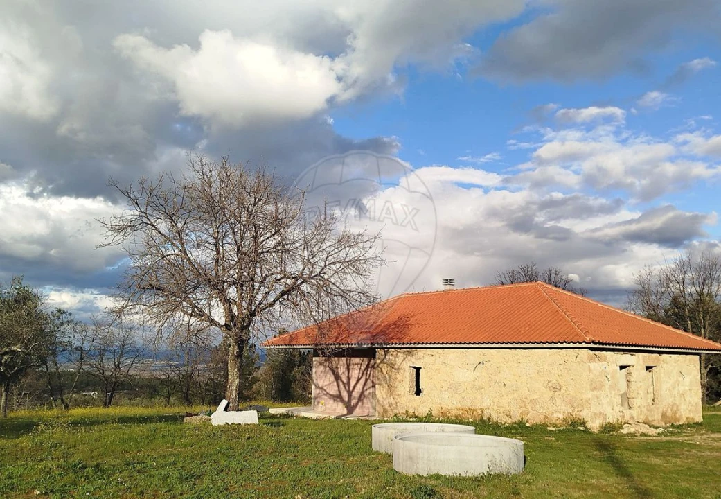 Moradia T4 para Venda em Teixoso e Sarzedo Foto 16