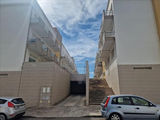 Apartamento T3 para Venda em Palhais e Coina Foto 3