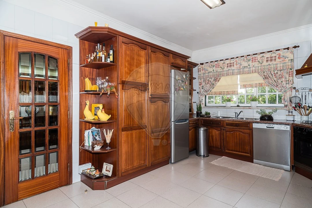 Moradia T4 para Venda em Ramada e Caneças Foto 20