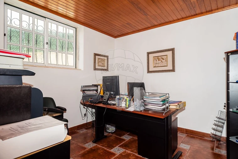 Moradia T4 para Venda em Ramada e Caneças Foto 24