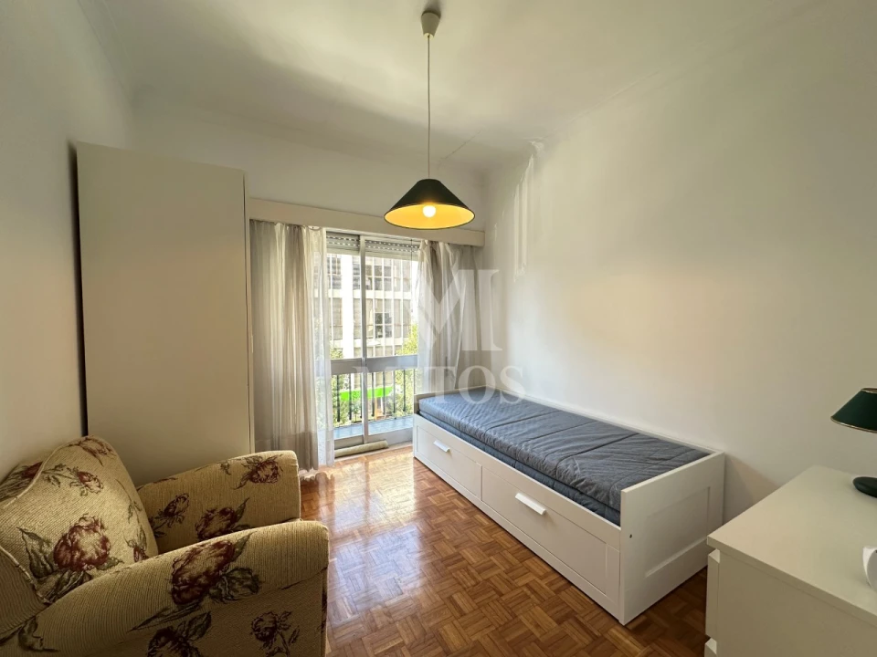 Apartamento T3 para Arrendamento em Santa Maria Maior e Monserrate e Meadela Foto 7