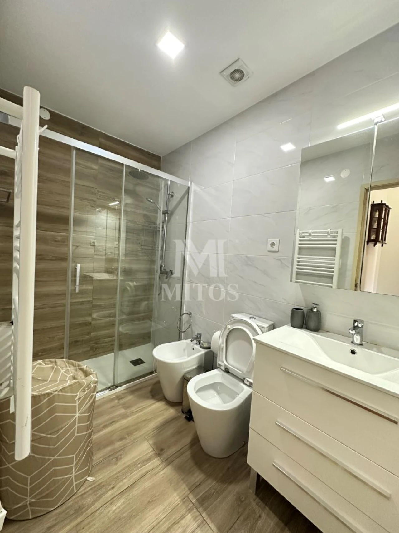 Apartamento T3 para Arrendamento em Santa Maria Maior e Monserrate e Meadela Foto 10