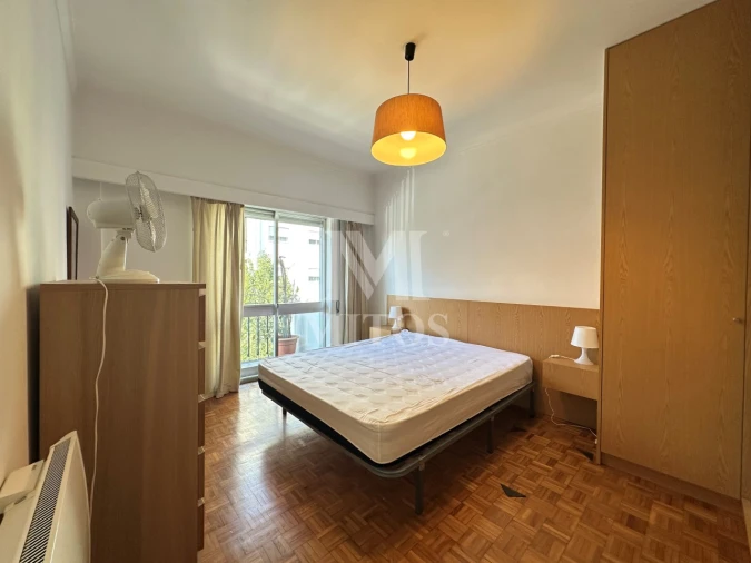 Apartamento T3 para Arrendamento em Santa Maria Maior e Monserrate e Meadela Foto 6