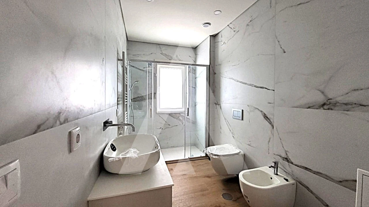 Apartamento T3 para Venda em Viseu Foto 5