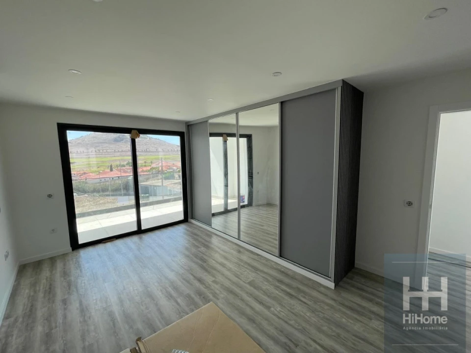 Moradia T2 para Venda em Porto Santo Foto 7