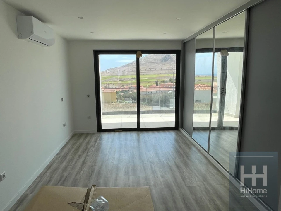 Moradia T2 para Venda em Porto Santo Foto 8