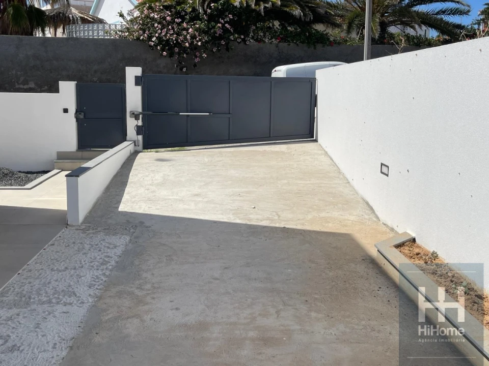 Moradia T2 para Venda em Porto Santo Foto 22