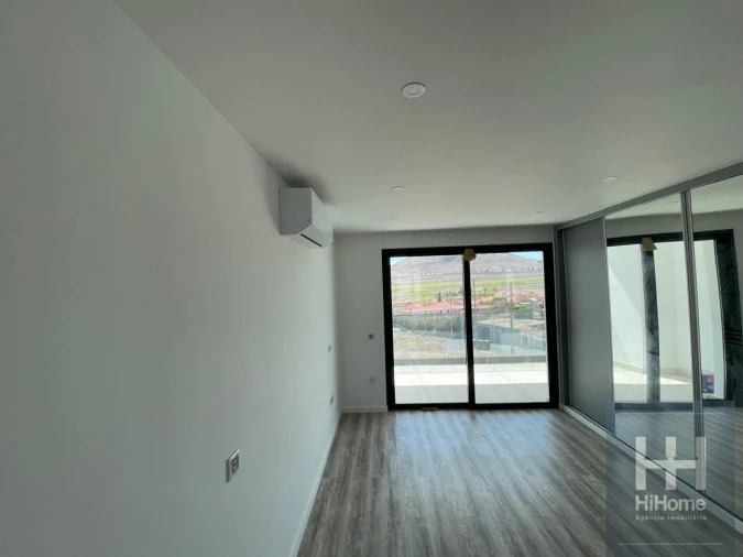 Moradia T2 para Venda em Porto Santo Foto 6