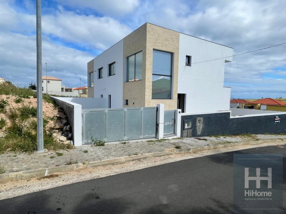 Moradia T2 para Venda em Porto Santo Foto 3