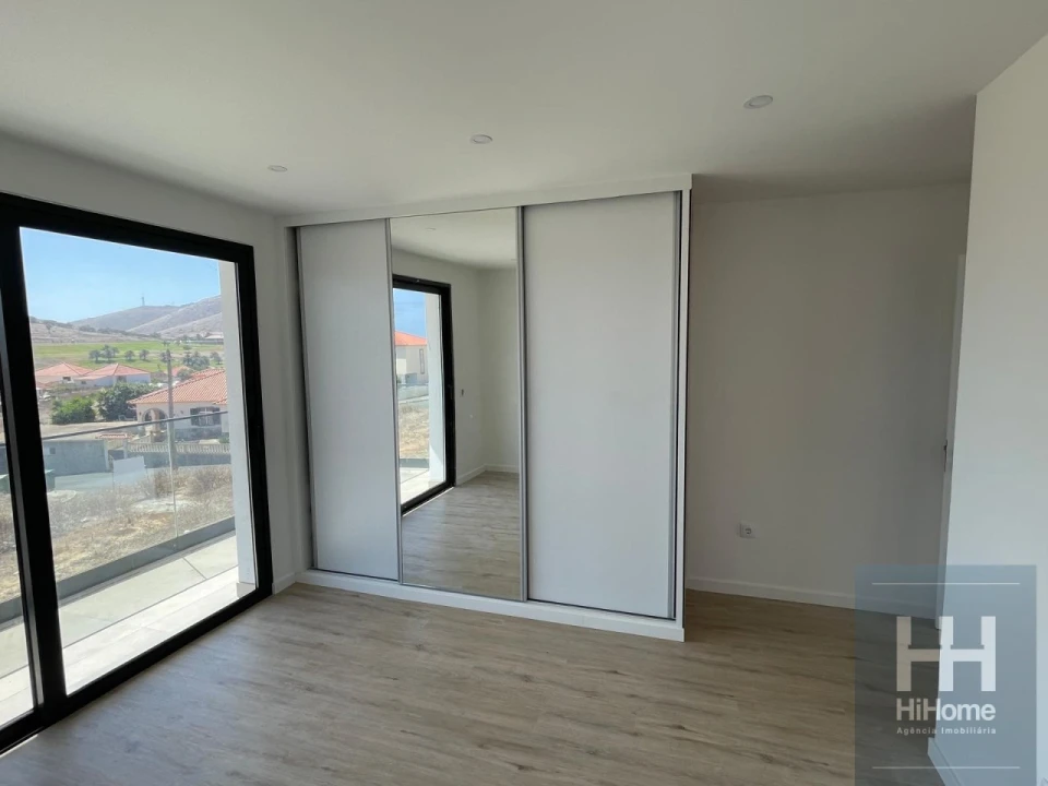 Moradia T2 para Venda em Porto Santo Foto 6