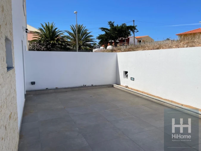 Moradia T2 para Venda em Porto Santo Foto 23
