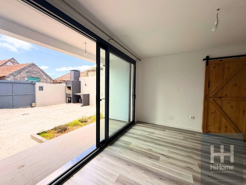 Moradia T3 para Venda em Fajã da Ovelha Foto 1