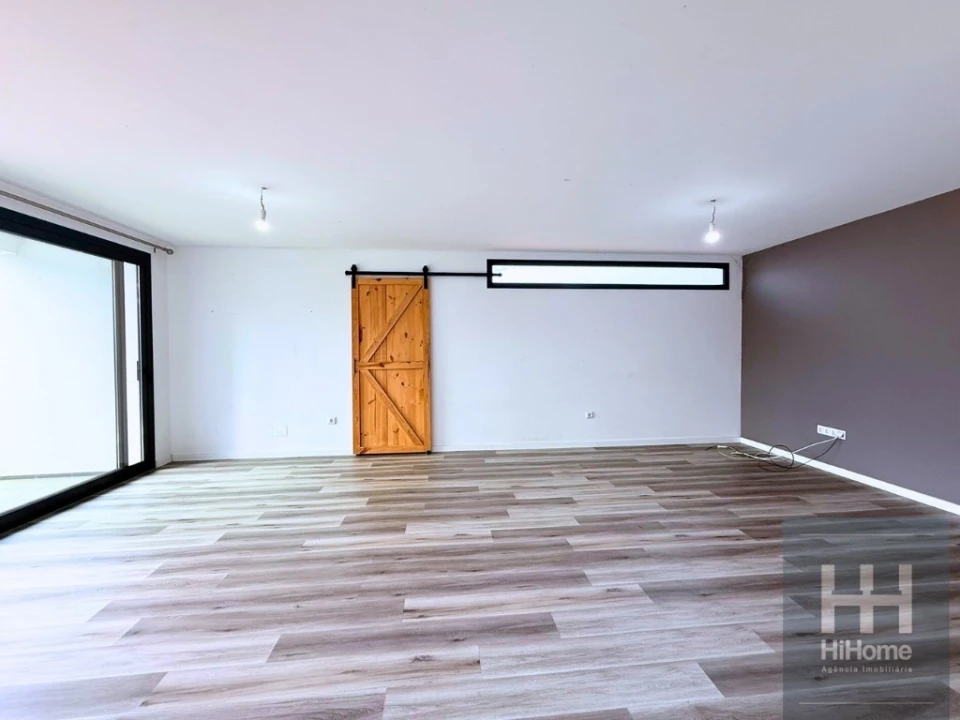 Moradia T3 para Venda em Fajã da Ovelha Foto 8