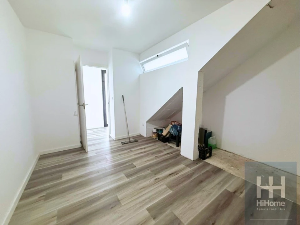 Moradia T3 para Venda em Fajã da Ovelha Foto 14