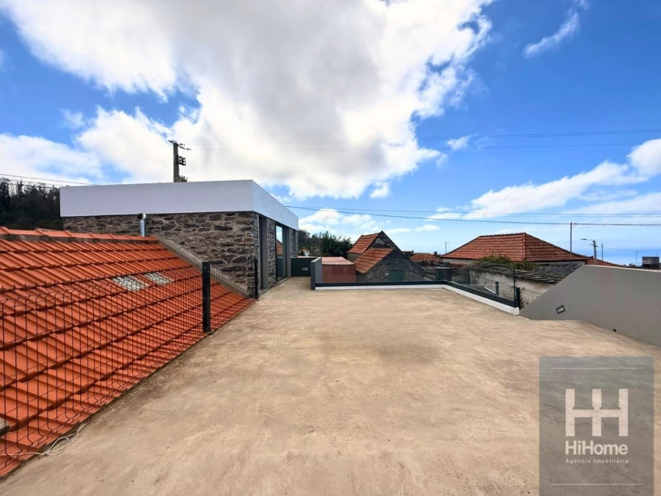 Moradia T3 para Venda em Fajã da Ovelha Foto 24