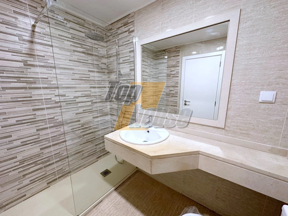 Apartamento T2 para Venda em Caparica e Trafaria Foto 10