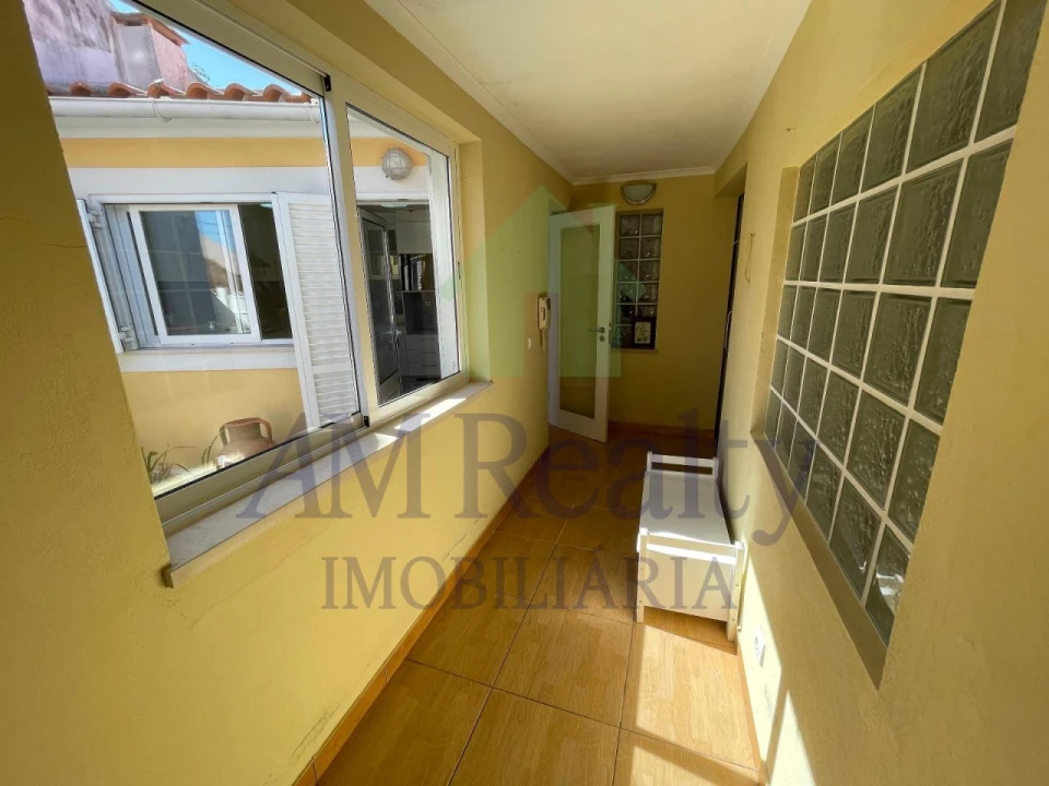 Moradia T2 para Venda em Atouguia da Baleia Foto 9