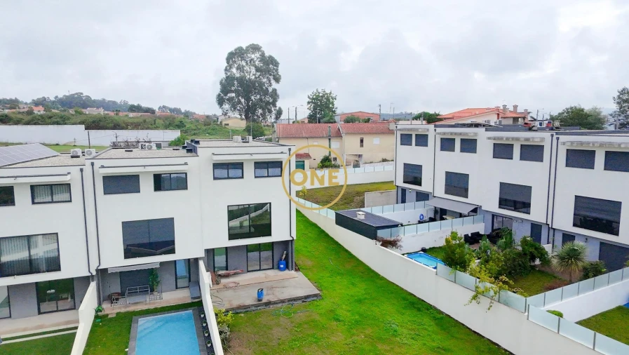 Moradia T3 para Venda em Nine