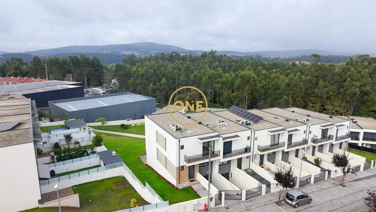 Moradia T3 para Venda em Carreira e Fonte Coberta Foto 16