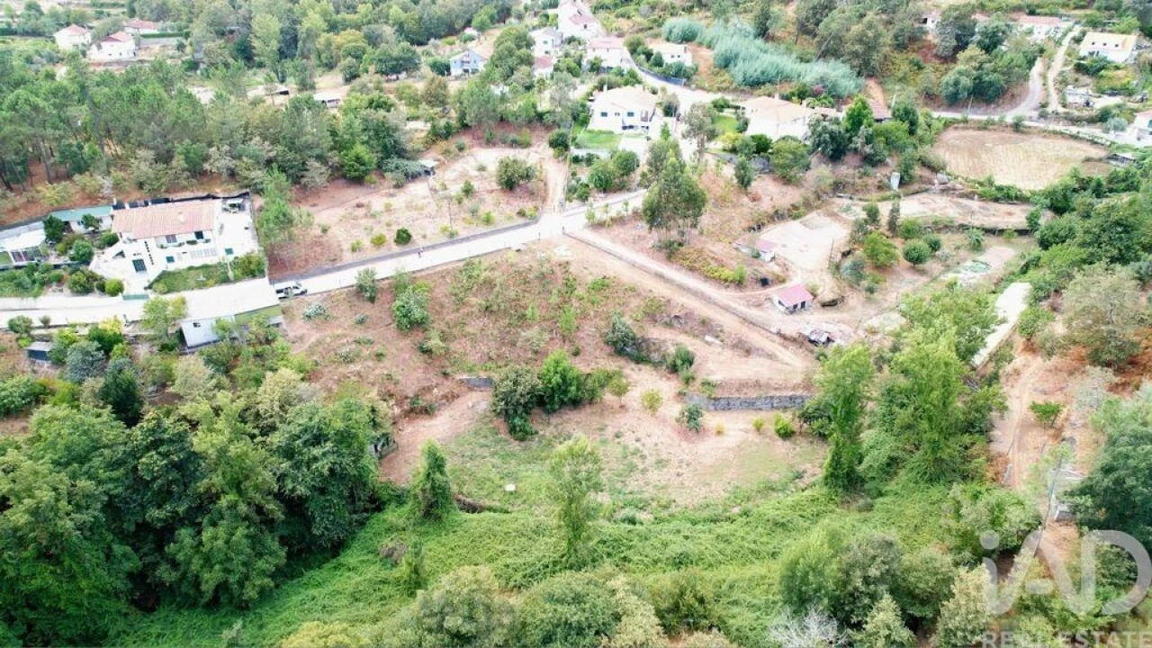 Terreno para Venda em Sande e São Lourenço Foto 20