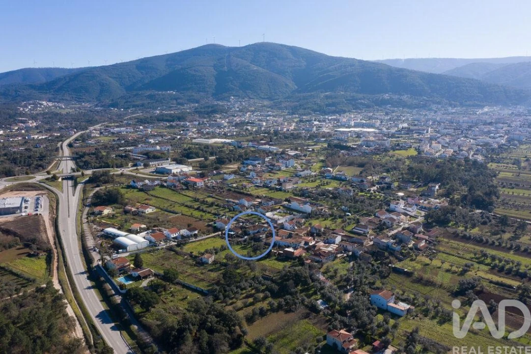 Moradia T3 para Venda em Lousã e Vilarinho Foto 27