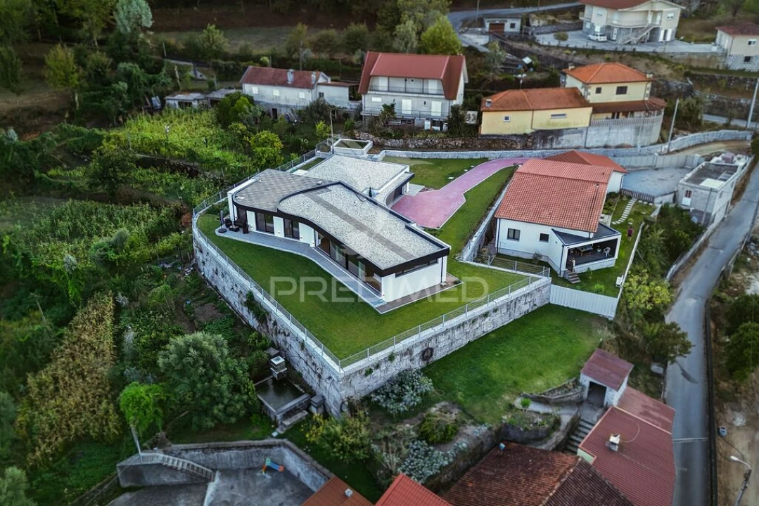 Moradia T3 para Venda em Rio Caldo Foto 5