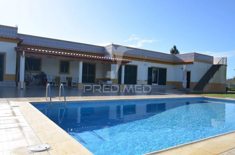 Quinta T5 para Venda em Guia Foto 3