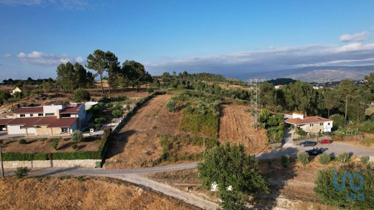 Terreno para Venda em Vila Boa de Quires e Maureles Foto 3