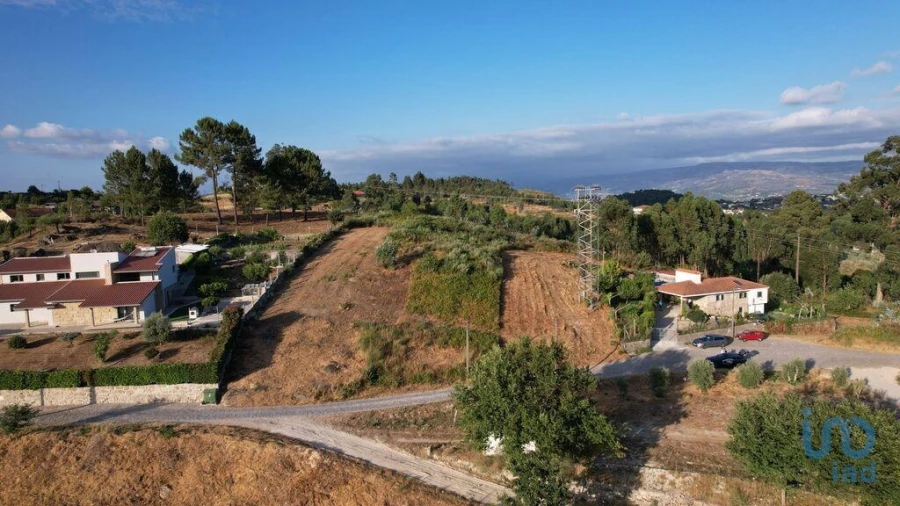 Terreno para Venda em Vila Boa de Quires e Maureles Foto 1